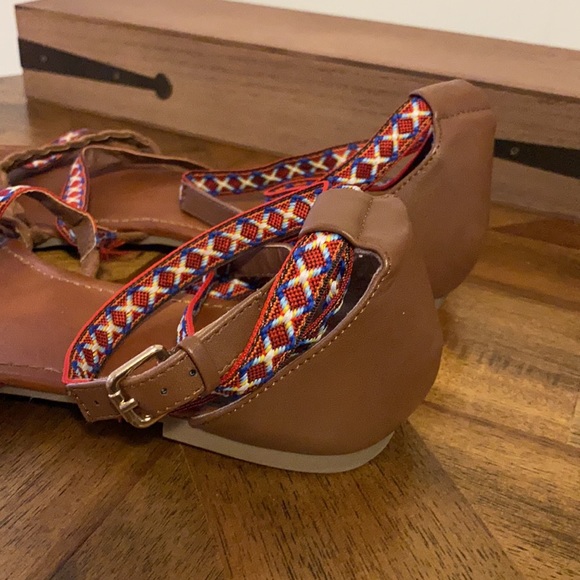 Indigo Rd sandals shoes Boho  Adjustable Strappy Flat 9 - Picture 5 of 11